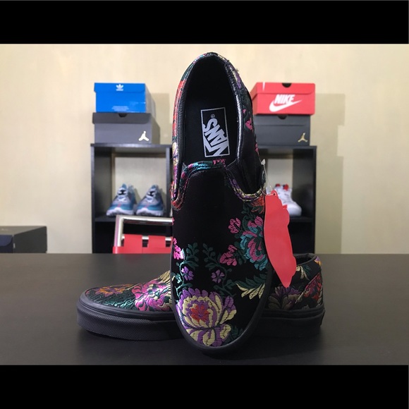 Vans Women Classic Slip On Ceremony Satin Sz: 7 - Picture 6 of 7